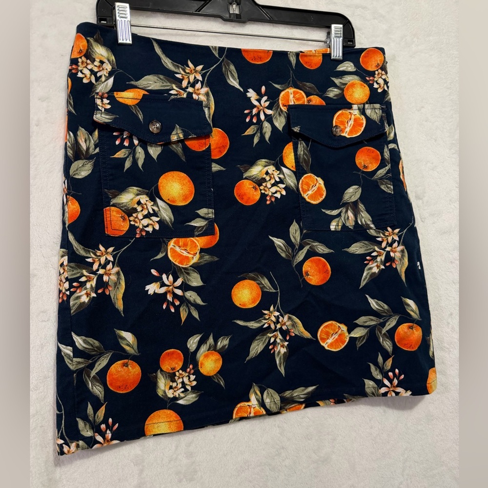 Loft Skirt Womens 12 Navy Blue Oranges Orange Fruit Coastal Beach Resort Casual - Picture 2 of 11